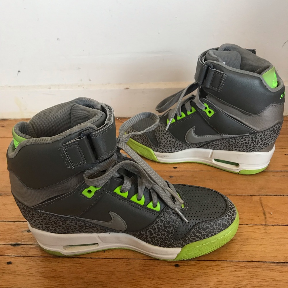 Nike Air Revolution Sky Hi Wedge Sneakers 6.5 - Picture 6 of 8